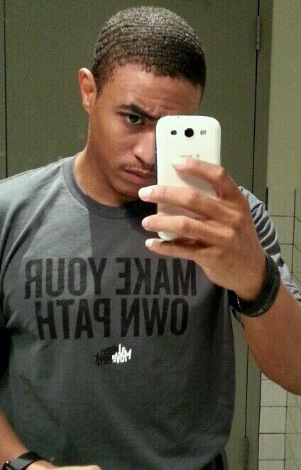 iTweet Trash… No dad = No chill. Snapchat/kik: damniceucold #AlQaeda2.0 #TeamUSPA #TheFamily #FreeGuwop