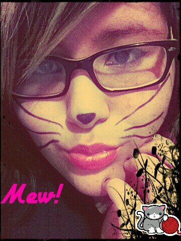 i'm really nice,hugger, aaaaaaaannnnd im pretty much down for anything c; idk you can find out the rest c;