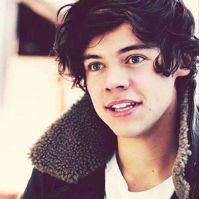 Free follow from @smorestylesxo ilysm follow me ?? Please
