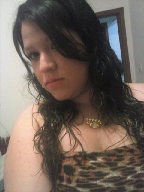 Sou como você me vê. Posso ser leve como uma brisa ou forte como uma ventania, Depende de quando e como você me vê passar.