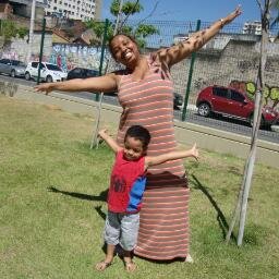 Sou alguém que ama a vida,realizada por ter uma família linda que Jesus me deu e cheia de sonhos e projetos de Deus em meu coração e uma empreendedora !