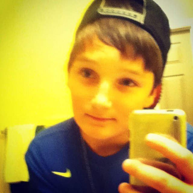Hoping to get some sponsors 12 years old follow me on instagram@ camasrocks27 kick flip swag