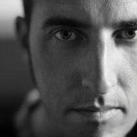 Award-winning Irish commercial #photographer. Lover of light, beautiful moments, fine beer and obsessed with all things photography.
