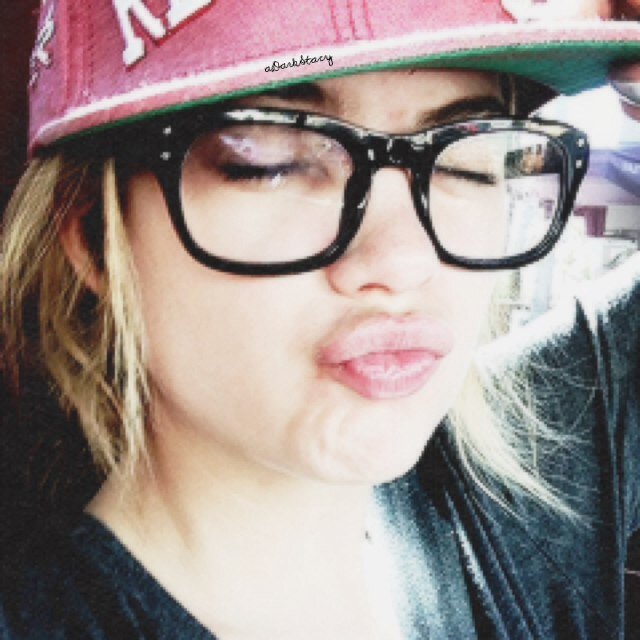 aDarkStacy's profile picture. Sometimes you miss the memories, not the person. ••Single••