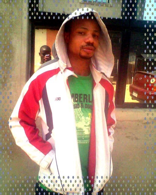 A real man makes his own destiny so he can be as autonomouse as he wishes. I am the only son of my paren'ts am nice nd cool guy.I luv music sooo much.