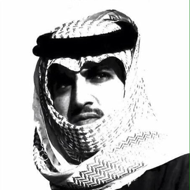 الأحَترآم ؛ وَآلأخَلآقْ ؛ والأدبَ ؛ لآ يُباعْ وَلا يُشتَرى ؛ بَل هُوَ طَابع فِيَ قَلب مِن تَربىّ عليه.