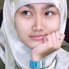 Wajah adalah aset nomer 1, maka dari itu rawatLah dia sebaik mungkin. wajah sehat bersinar adalah yang terbaik.