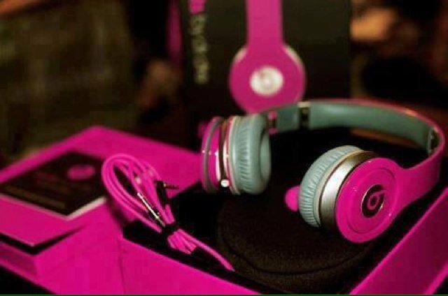 Share this acount if youre a music lover ,thank you if u do... .i follow right back ! //*Music is my life*