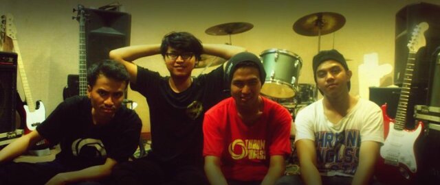 Official twitter BEHIND THE FEELING Follow our member :: @_Awan07 @Arul_Rizki @Bagus_Revolted. Booking or info : 0856.9359.8824.