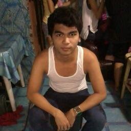 cute., 
kindly, 
loving,
understanding,

person.....
that's me.. :)


but if you want to know more 
about me.... 


FOLLOW me... :P