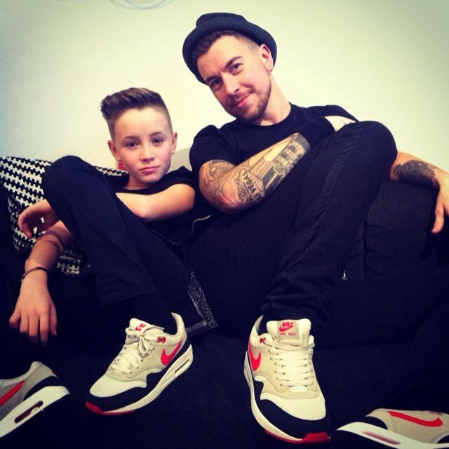 Brand NEW DANCE duo featering @Tobiasmead from Britain's Got Talent and the amazing 12 year old @jakilegz come follow and lets get outta ya mind! ;-)