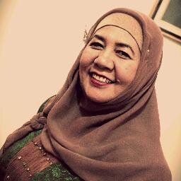 Mama dari : @robieamriza, @anka_adriano, @ranuGLOW