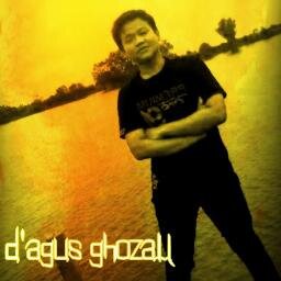 Gitaris,sma 11 plg,lajang,atlet bola volly
