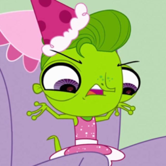 A demure and elegant princess.