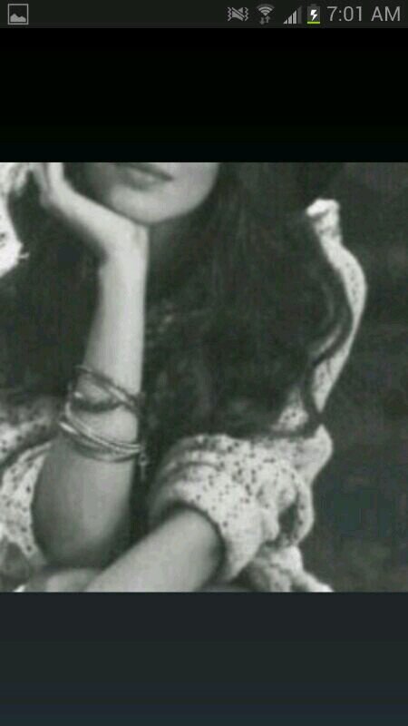 ‏سَ احميك كل يوم دون علمك ، بِكلمہ استودعك الله كل حين وكل ثانيه♥