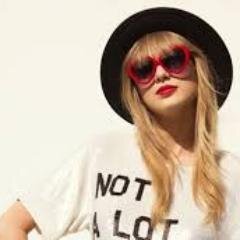 I'M REALLY FANS TAYLOR SWIFT .