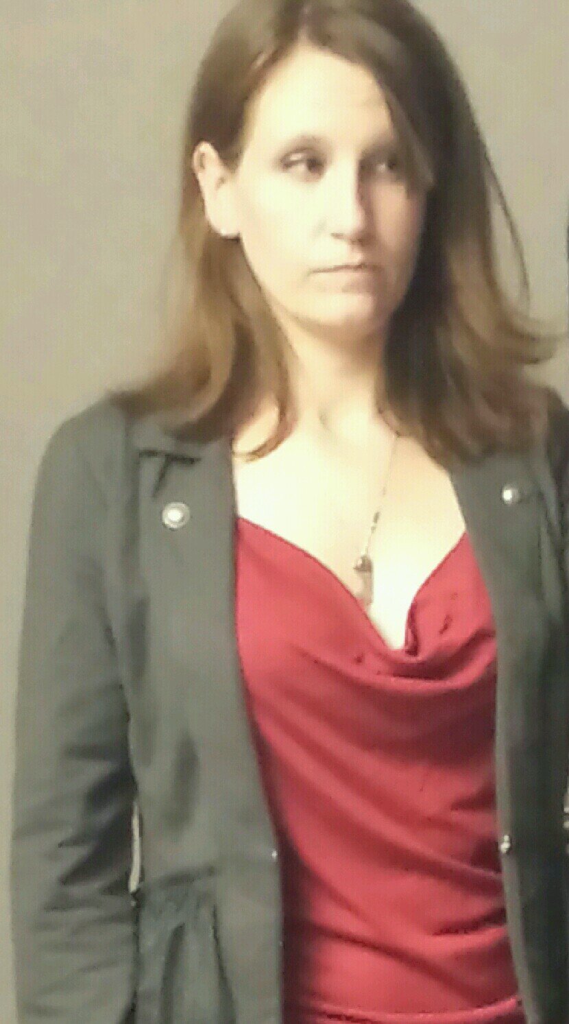 ex battered housewife.  Survivor of cancer. Survivor of a heart attack. Unstoppable ! ! [this is not a dating site]