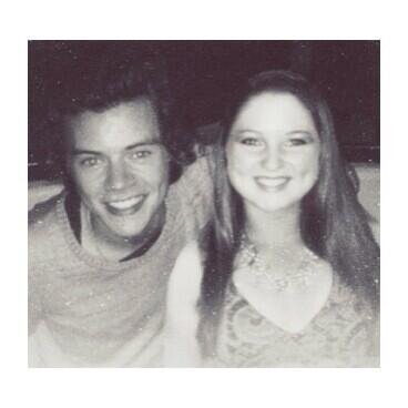 Haren hardcore shipper. Harry and Lawren! everyone ship it cause its the cutest relationship ever!:)