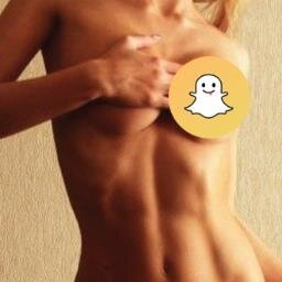Vos snaps sur : snapanonymesexy ; Anonymat préservé ! Faite monter la chaleur :D ! Reservé aux filles !  #Snapchat