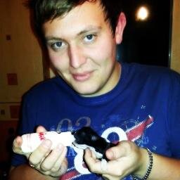 mblything's profile picture. Twitter confuses me .... look I'm confused :S!!!!!!!