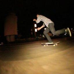 Kacapiritt's profile picture. kalo Ujung-ujungnya engga bisa satu, ngapain di perjuangin?