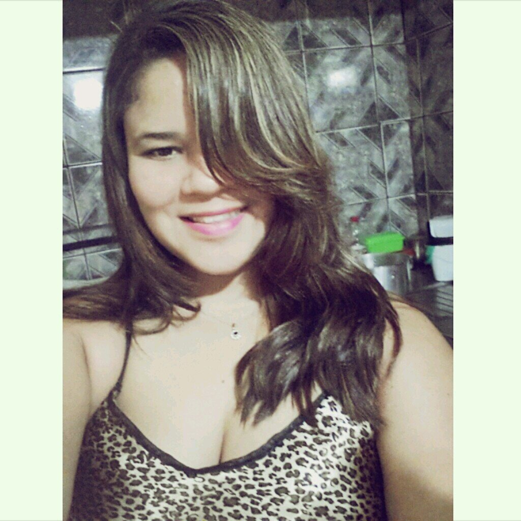 AlvespbAmanda's profile picture. 