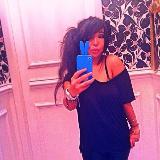 tanitamoni's profile picture. Poetry. Music. Art. Summer. No perfection at all.