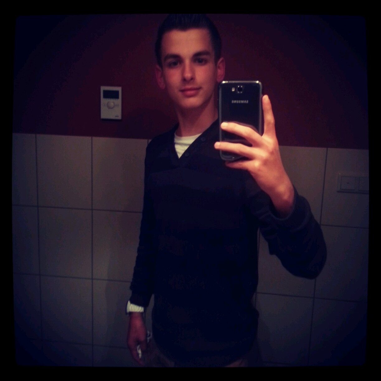 17, insta: mark_4__life, verlegen,  wapp: vraag het maar,