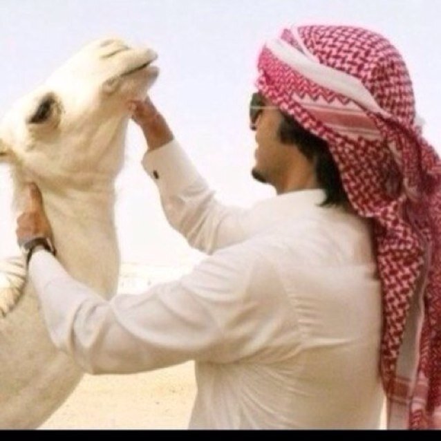 يارب إن نامت اجزائي تحت التراب وگنت نسياً منسيًا هب لي من يدعوا لي دائماً دون ملل !