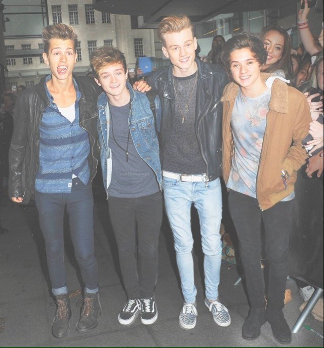you got a free follow so now you should go and follow @holatradley as a thankyou