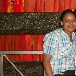 Paraibana, pisciana, legal, simpatica e amiga.Afim de querer descobrir mts coisas, Nordestina sim com muito ORGULHO.