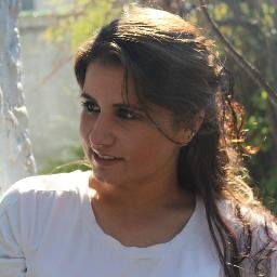 Com o pé no estribo,a rédea na mão, a alma sai do chão .