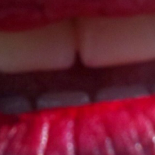 steemic21's profile picture. @Jesuis1Teller de la @saga_LAPORTE   Trop de temps pour voir le vide Pas assez pour bien vivre Le temps de voir l'abime avide Et ne penser qu'à survivre... Stée