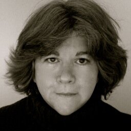 Mom, gardener, Feng shui holistic life coach.
