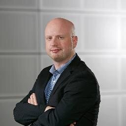 Bereichsleiter Kundenbindung & eCommerce @rossmann Hier privat: Vater, Digital Native, Serien, Rocket League und Board Games