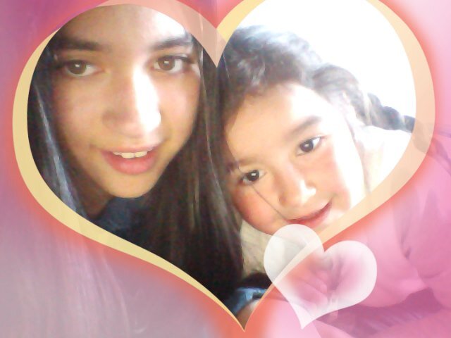 ola k ase soy direcioner de corazon soy loka divertida y emm.. risueña :)) /  I wave directioner of heart, loka, fun and erm ... smiling :))