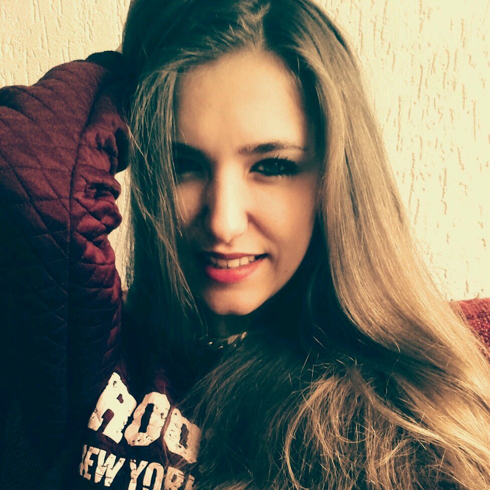 Insta: Azizars