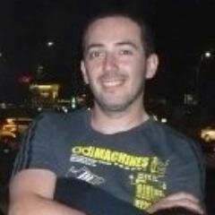 Temucano de corazón-fiel chuncho-papá de la div@-periodista tech-dirigente deportivo-defensor de mascotas...pero por sobre todo...de frente con la verdad