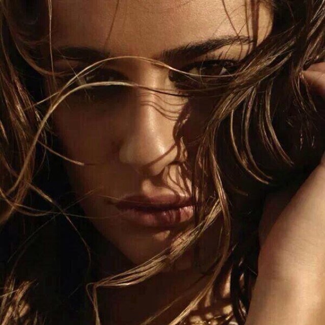 Lea michele is the reason why i'm still alive.RIP Cory monteith.