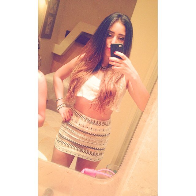 Accept what you can't change, change what you can't accept. Instagram: danilaris.