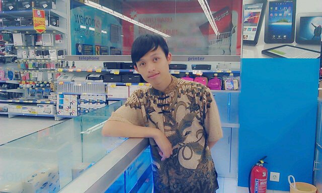 YusronHunt's profile picture. 