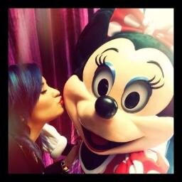 I 3 @ ddlovato and @justinbieber my life !