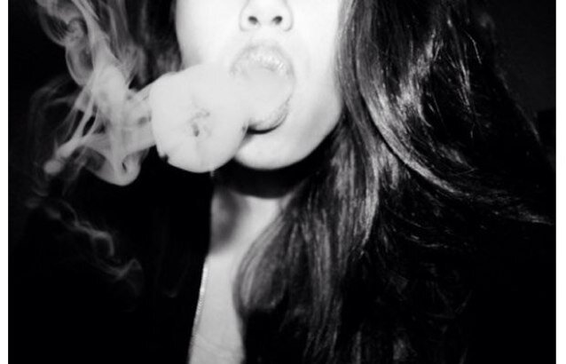 Im just a psycho 17 year old girl  living in Flawda.  drugs. boose. and 50's quotes.