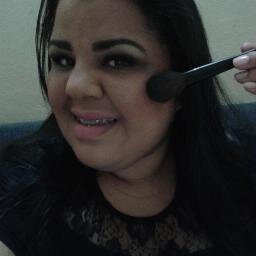 Professora, Letrada, Biologa , Casada com  Lázaro meu grande amor, Evangélica graças a Deus e feliz por ter Jesus em minha vida!