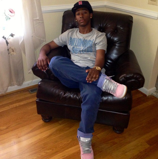 QDADDY Tell your mom nd your moms mom to follow qdaddy!