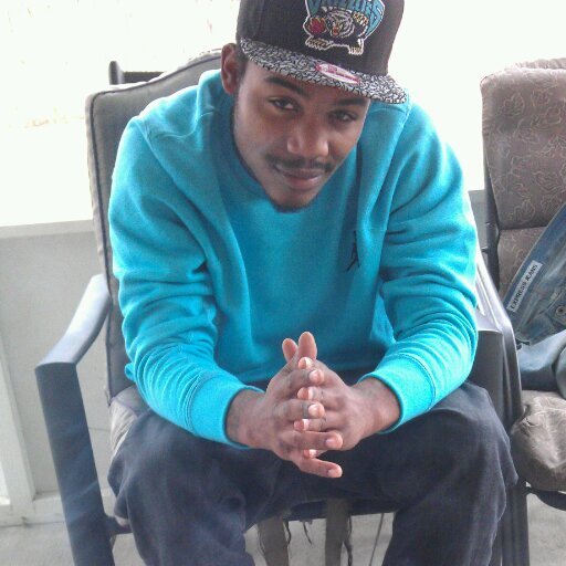 Follow Me On IG @DrizzyB_Trill