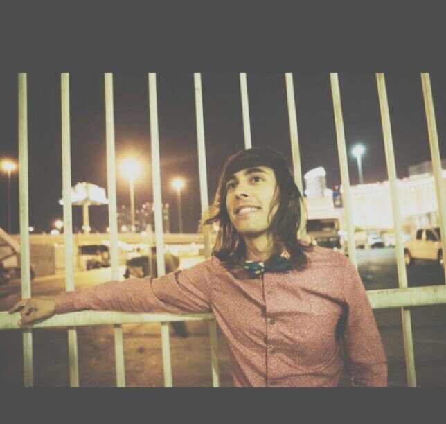 Just a person who likes bands and depressed. // Self Harmer