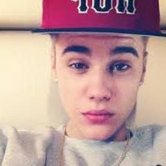 Follow  @lesliecortez15 and 94_imabelieber I'll follow you back there