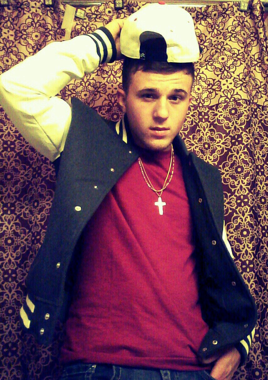 Upcoming 2013 artist ( Chronicles of Life: chapter one ) Mixtape coming out soon