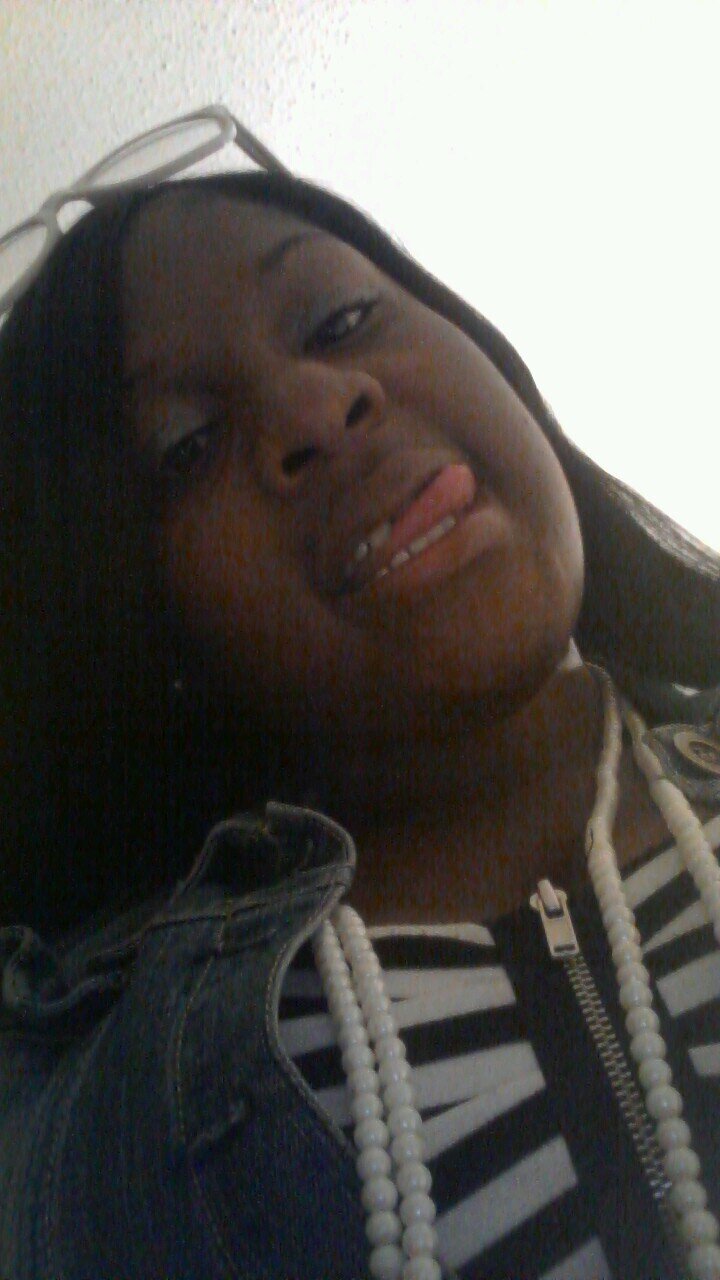 Im just me... 100% real shit .. u can get with it it or get lost ya dig